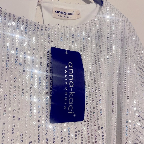 NWT Anna-Kaci White with Silver Sequins Long Sleeve Dress - Picture 3 of 9
